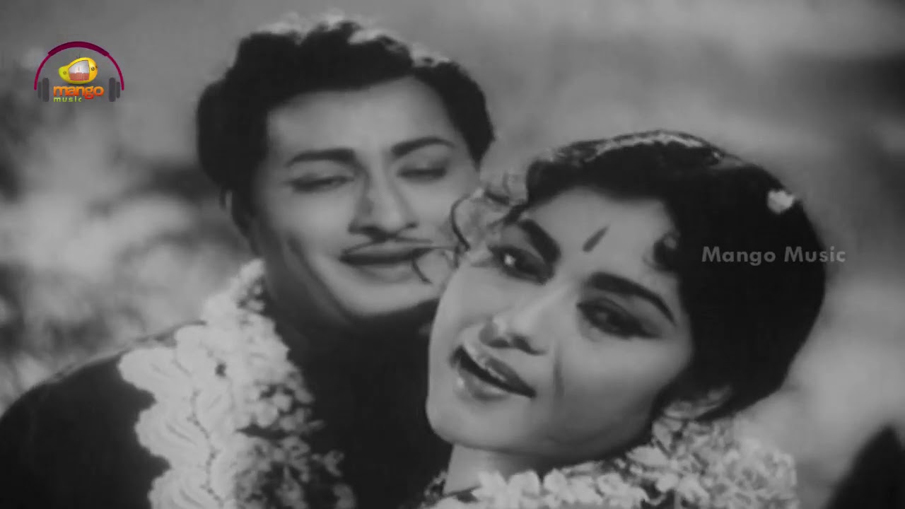 Poovu Vale - P B Sreenivas & P Susheela - YouTube