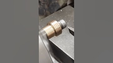 Thread cutting on lathe machine #work #threadcutting #lathework #trending #skills