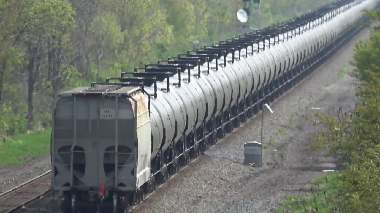 bnsf 5729 2 Views of CSX Oil Train From The WWoT Video Vault