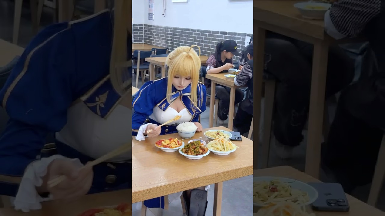 Giật cả mình, tưởng mất đồ ăn cơ đấy 😳 #shorts #cosplay #anime #genz #diy #creative #xuhuong