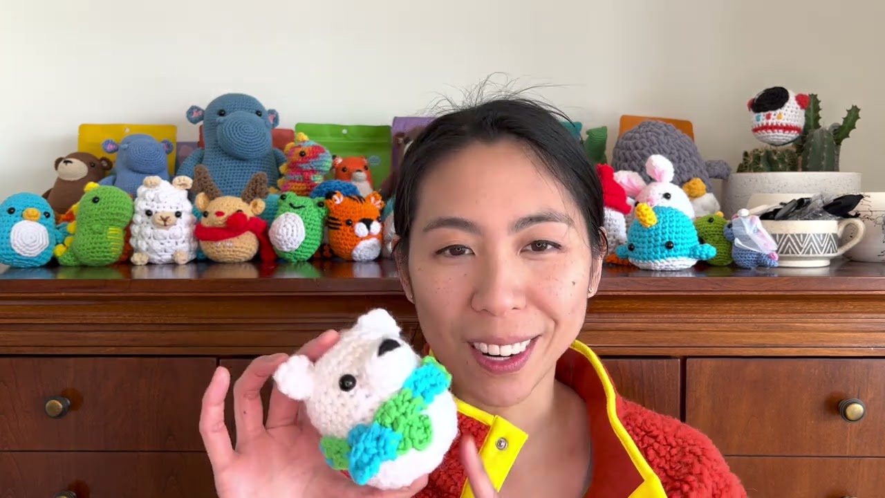 The Woobles Beginner Crochet Amigurumi Kit - Polar Bear