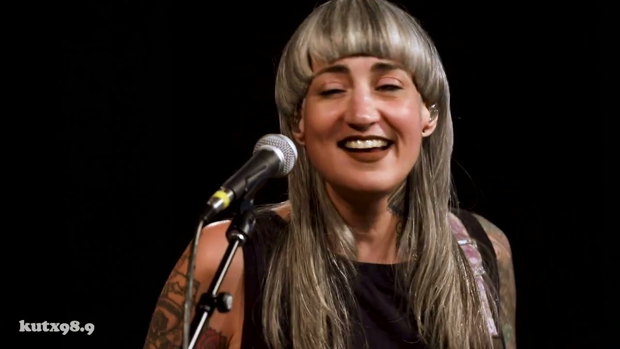 Y la Bamba Live in KUTX Studio 1A