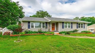 3830 Pin Oak Terrace, Chattanooga, TN Presented by Rolanda Pullen Daniel. 3830 Pin Oak Terrace, Chattanooga, TN Presented by Rolanda Pullen Daniel.