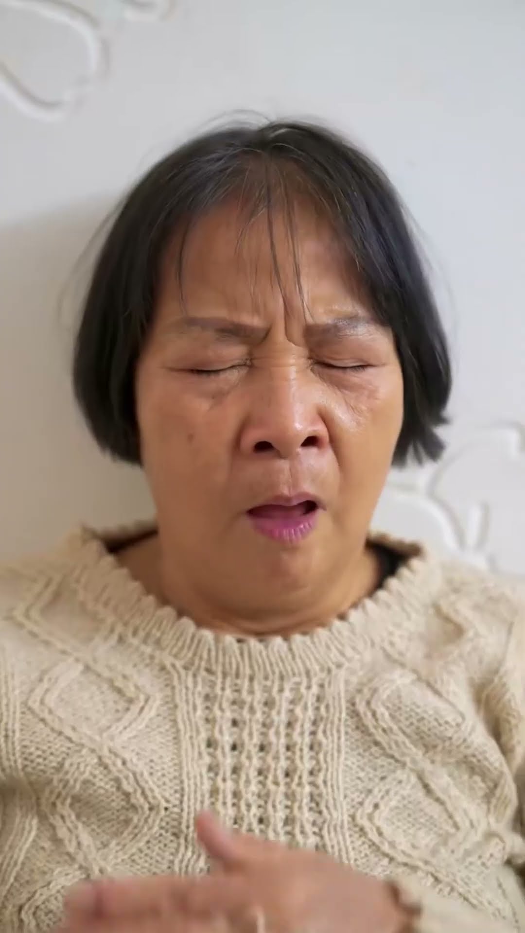 Genius fat girl flying bicycle calls ghost brother to go online! #shorts#guige #funny