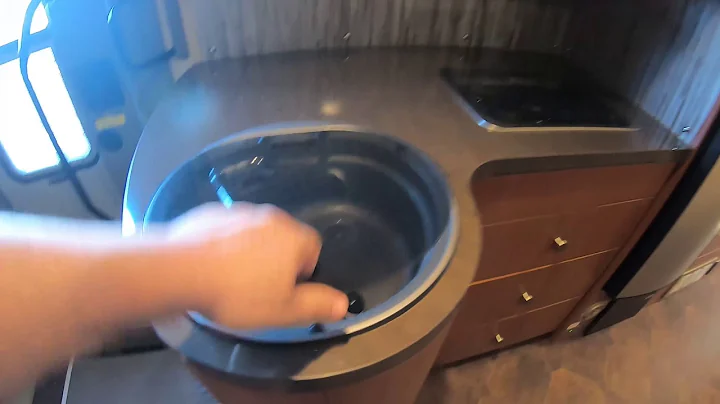 2011 Winnebago Via 25R Pre Owned Class A Motorhome Walk Through