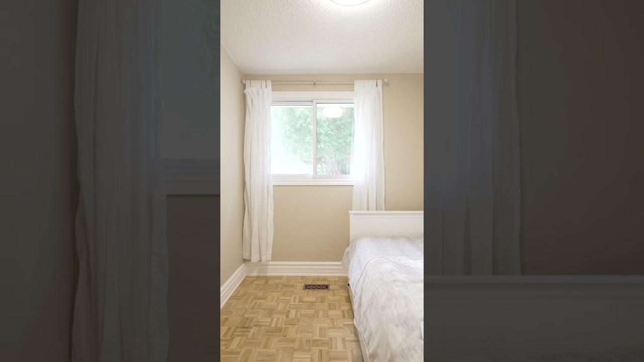 70 Four Seasons Drive, Brantford - FOR SALE