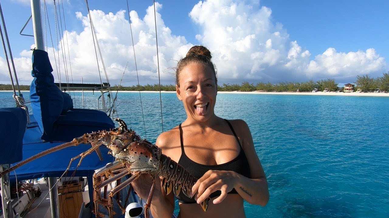 ⁣Vivre sur un VOILIER, c’est vivre de ce que l’OCÉAN nous offre / Sailing Atypic S1 • E31