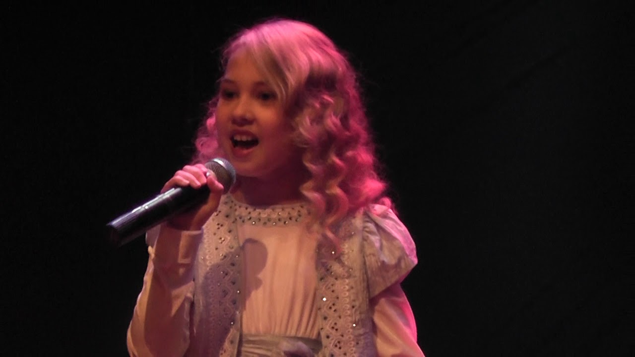 песня "Мечтай" исп. Настя Смирнова - YouTube