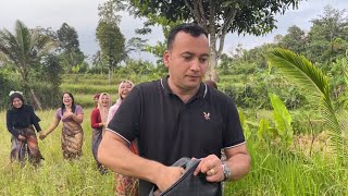 Download Lagu Part 3. BIKIN NGAKAK..🤣‼️BULE ARAB DI AJAK JALAN - JALAN KE KEBUN SAMA NENG MILAH DAN TEAM JTK MP3 Download Lagu Part 3. BIKIN NGAKAK..🤣‼️BULE ARAB DI AJAK JALAN - JALAN KE KEBUN SAMA NENG MILAH DAN TEAM JTK MP3