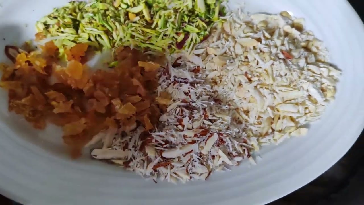 Walnut halwa kaise banye please watch fully video support my channel like share suscuribe comment 🙏🙏