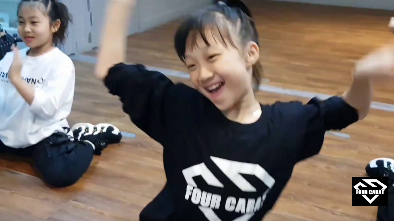 4CARAT 첫 공연 뒷 이야기