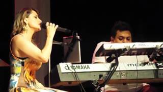 Renata Araújo Em Itabiranos Em Cena, Um Tributo À Liberdade