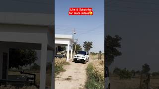 Land Rover Defender 🔥🚀 खेतों में Off roading 😳 #shorts #trending #viral #car #defender