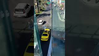 Insane Taxi Stunt 😳