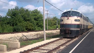 BN EMD E9 BN3 9919 CNW 151 6 1 station side platform two IRM