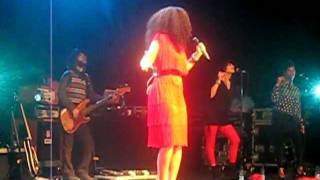 Joy Denalane - Bin &amp; Bleib Dein - live