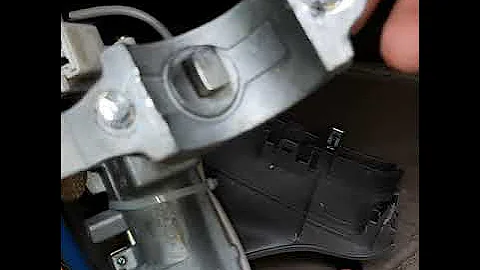 Sửa chữa khóa bánh lái cho Lexus RX300 2000