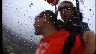 Full jeff meredith sky diving parachute gets tangled... Update