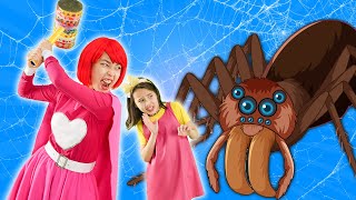 When Mom's Away Superheroes VS Spiders | Hokie Pokie Kids Videos