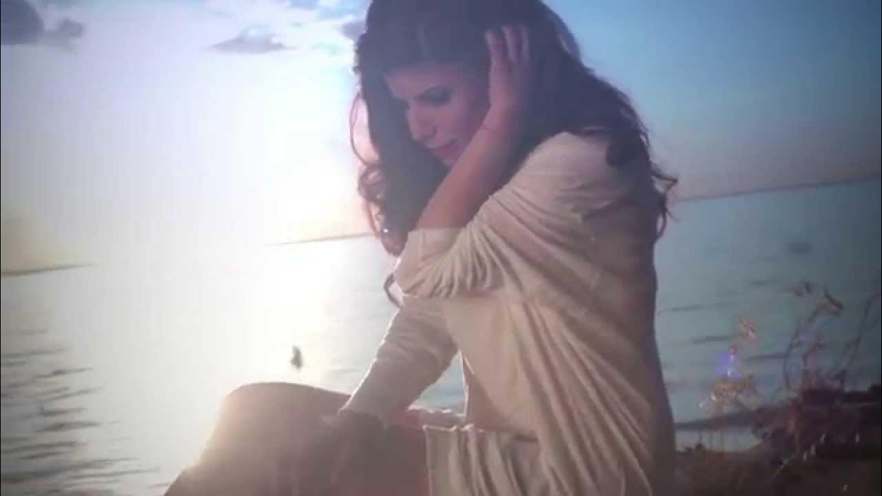 Алиса Милош - Тихо, Тихо (Official Video) - YouTube