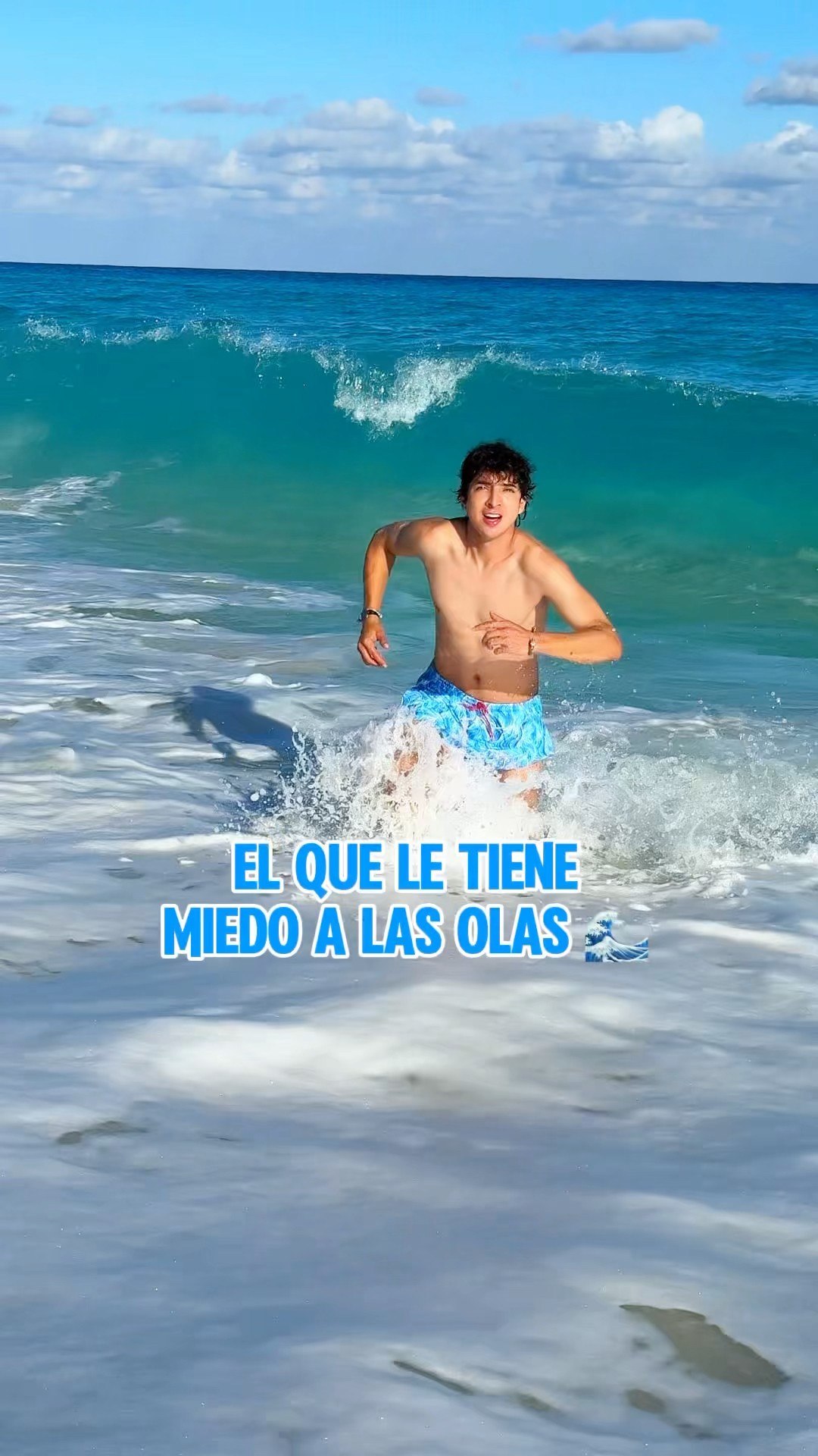 TIPO DE PERSONAS SALIENDO DEL MAR ? #comedia