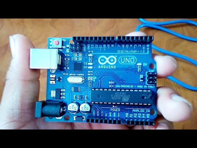 ARDUINO UNBOXING_ REES52 R3_400 Basic Starter Kit Arduino UNO Breadboard LED Jumper Wire for Arduino class=