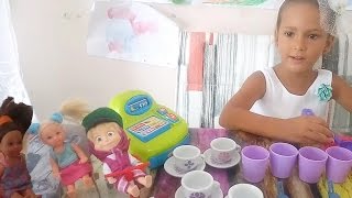 Elifin dondurma dükkanı, bugün çok kalabalık,maşa zeliş melek ve domuz pepe, eğlenceli çocuk videosu