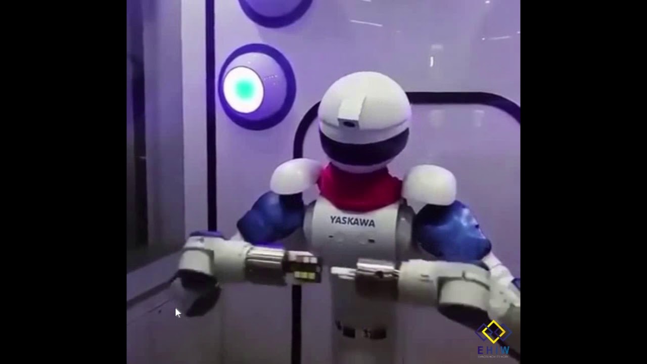 robot solving puzzle by yaskawa - YouTube