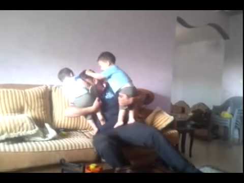      توأم بلاعبو ابوهم