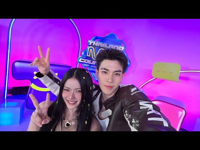 [FOURTH OFFICIAL] 🌻 Side to side - FOURTH PRESS TOUR  - FULL PERFORMANCE 🤸🏻‍♀️