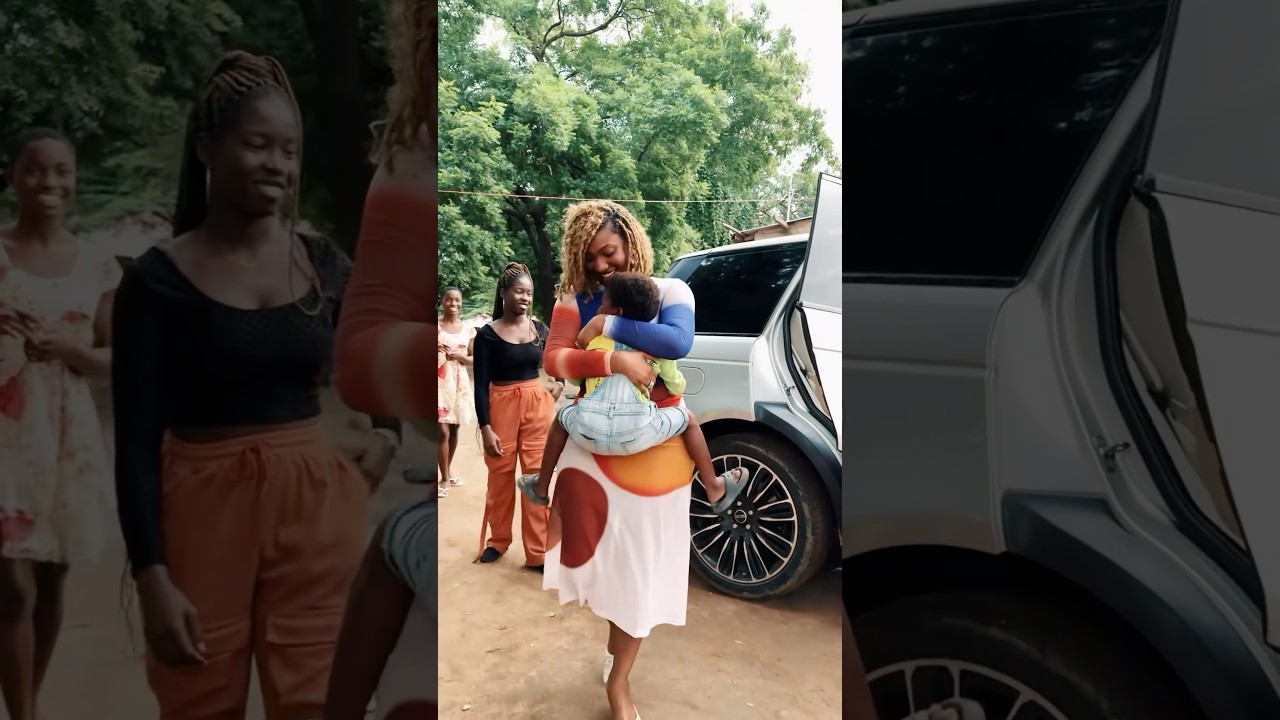 Сегодня наконец-то навестил её, условия жизни её и её семьи ужасные, подарил ей подарки и 1000 до...