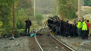 Two teenagers were killed and a third was injured after porsche
crashed off of an overpass onto train tracks burst into flames in
rockland county sunda...
