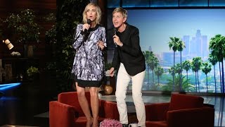 Ellen and Kristen Wiig Sing ‘Let It Go’