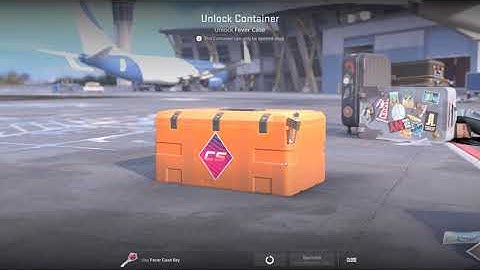 Opening a CS2 case until a Gold appears.... DAY 759