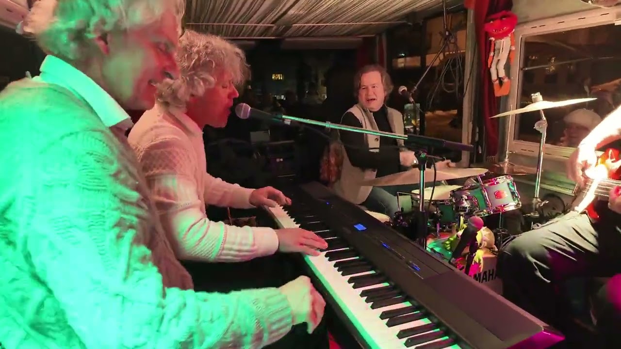 Christoph Steinbach & friends having a session in/at the Blues Club Part 2.