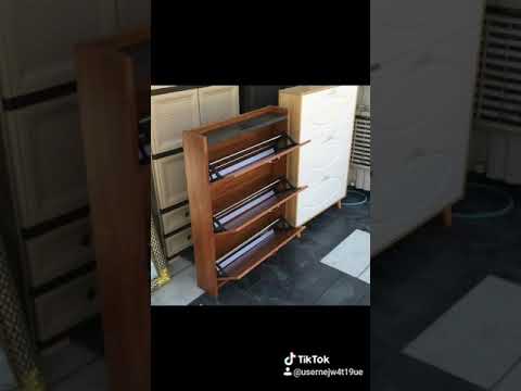 جزامات خشب قلاب الجزامه الخشببيه اللون الابيض الارتفاع ١١٦ سم العرض ٨٠ سم العمق ٢٠ سم السعر 60 الف