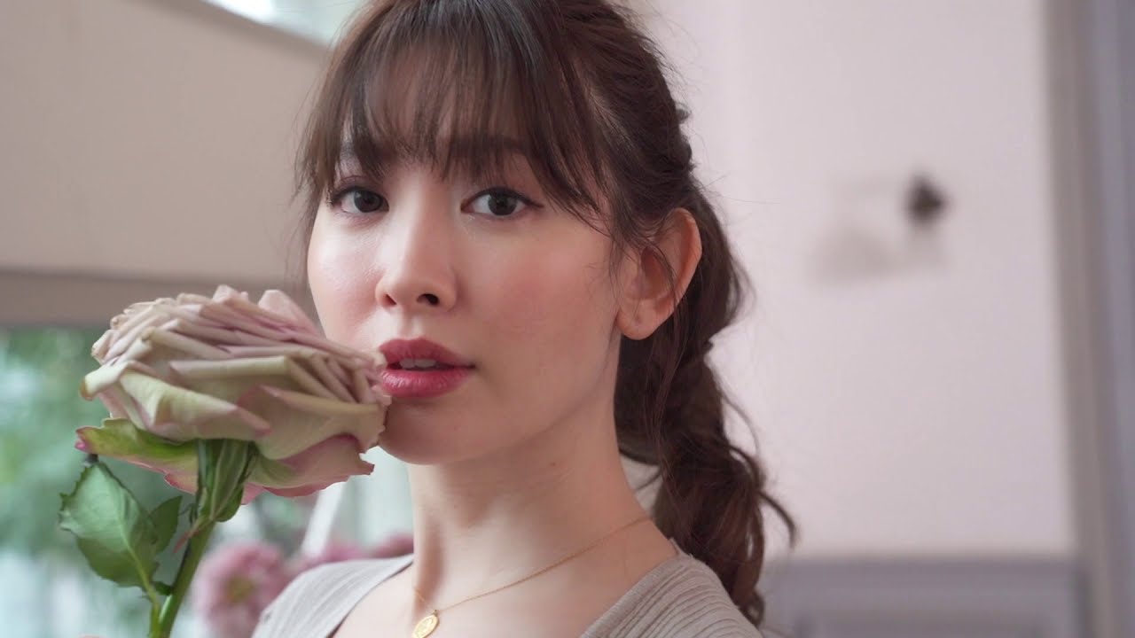 High-rise Shell Lace Skirt - YouTube 