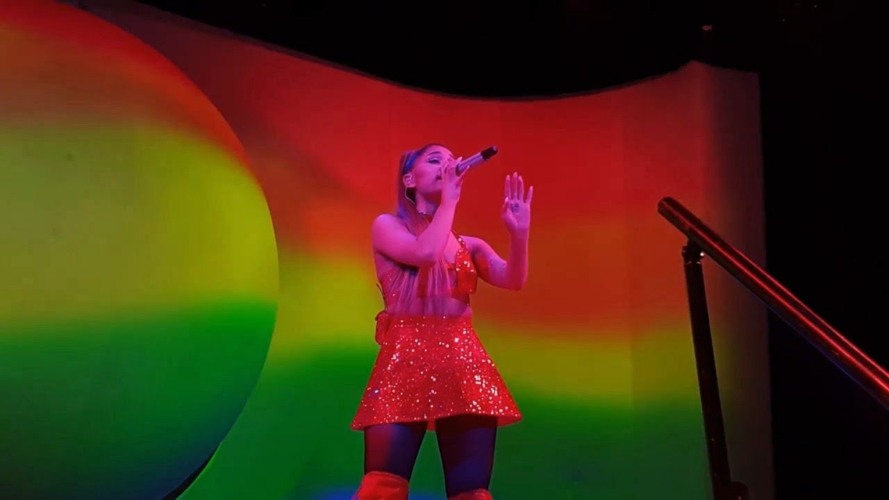 ariana grande - adore (swt live concept)