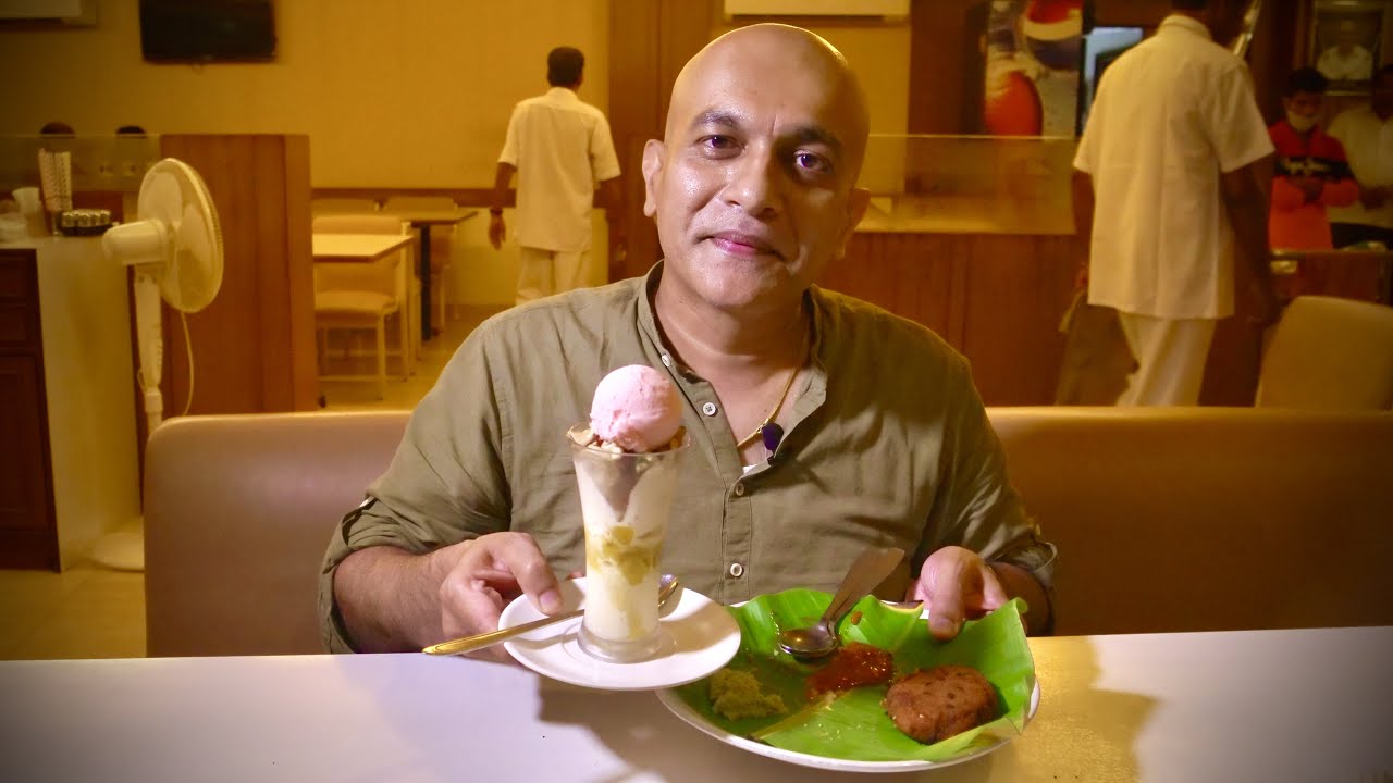 Tasting The Must-Try World Famous Hotel Diana Gadbad & Veg Cutlet In Udupi | A Legacy Of 60 Years!