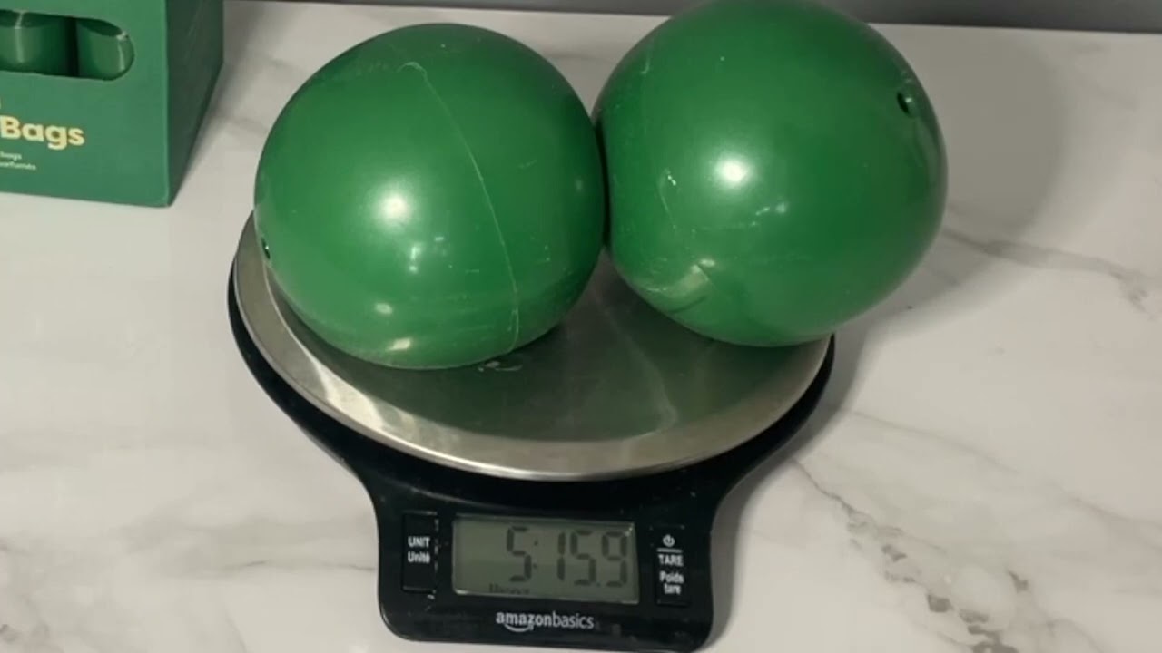 Earth Rated Dog Poop Bags, Guaranteed Leak Proof and Extra Thick Waste Bag Refill Rolls For Dogs