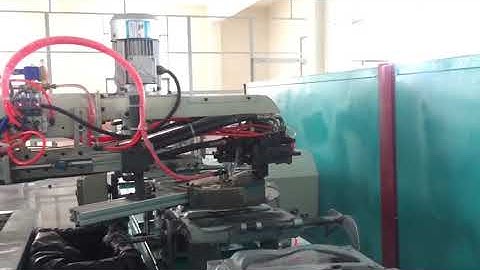 FULL-AUTOMATIC PU POURING MACHINE