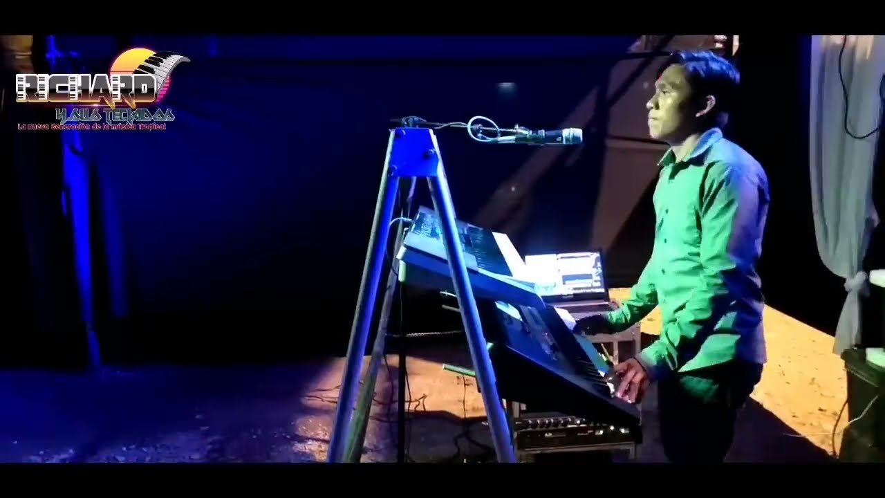 La abeja miope y Caballito de palo - Richard y sus Teclados. En vivo Tecladista tropical.