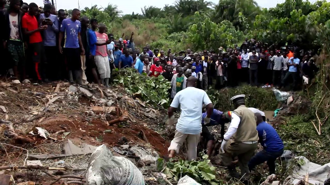 Agabuutikidde Ekimmotoka kya sseminti kyebakidde abooluganda 2 nekibatta. Basiitaanye okukiggyawo