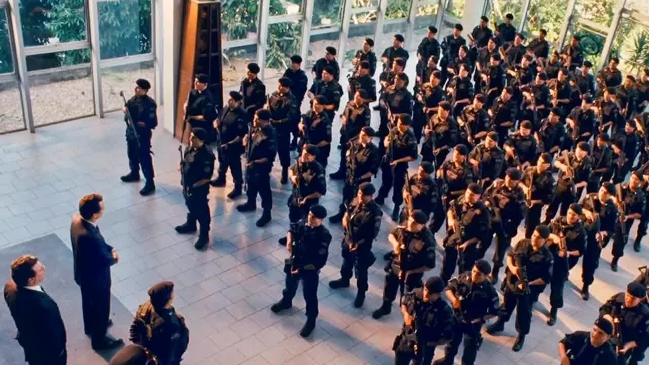 《精英部隊》：槍戰片的極致之作，沒人能超過 