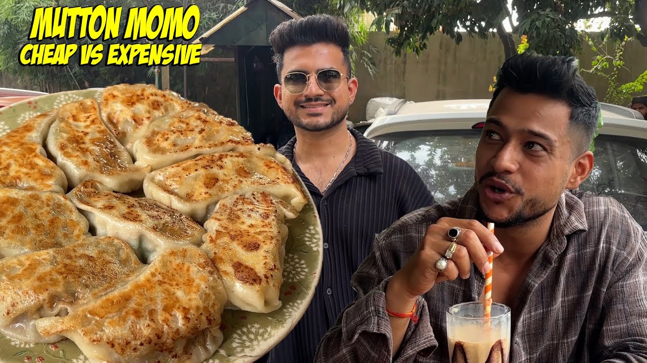Cheap vs Expensive Mutton Momo in Dehradun ft. @akshanshuaswal | Saste Wale Ne Hilla Diya!!