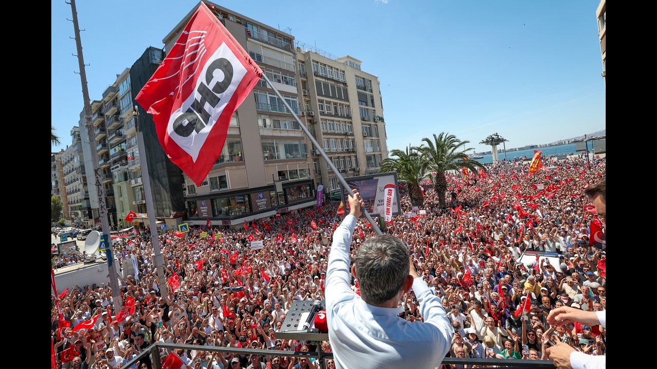 Özgür Özel, İzmir Gündoğdu Meydanı'nda #Canlı