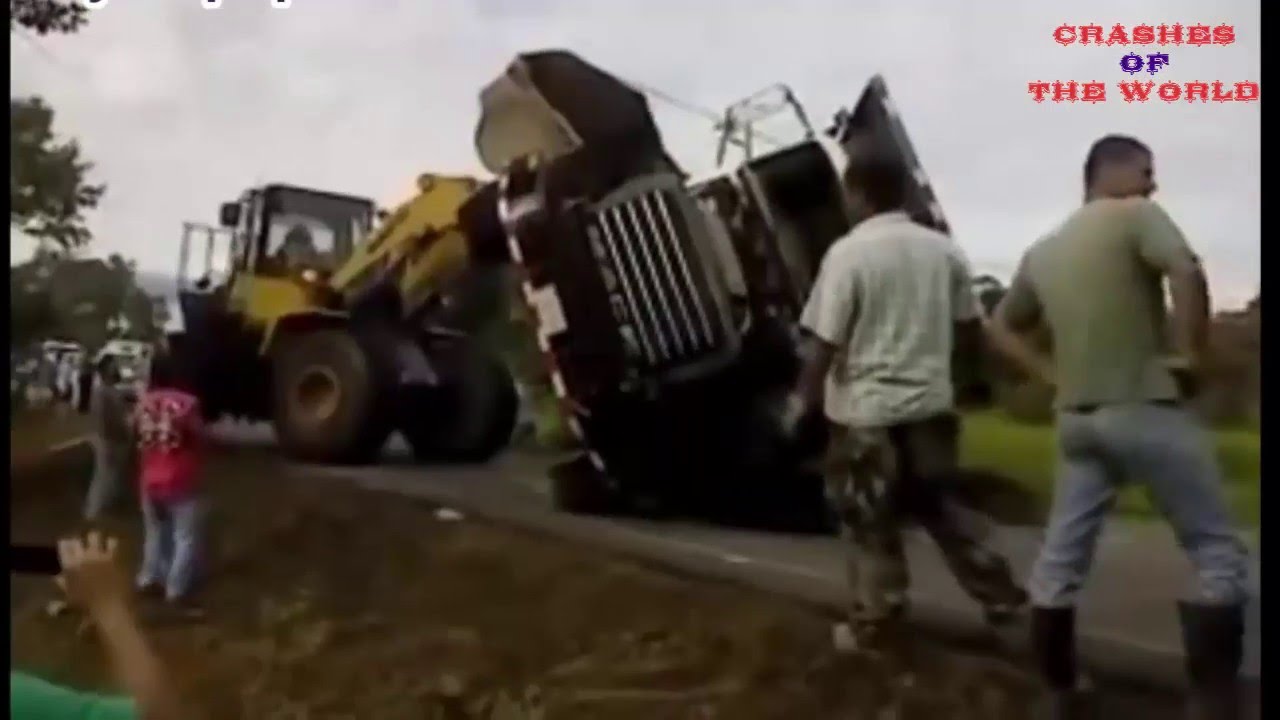 Top heavy equipment accidents caught on tape Amazing Truck Accidents