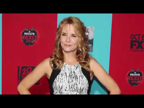 Lea Thompson reveals details about her nude scene with Tom Cruise - YouTube
