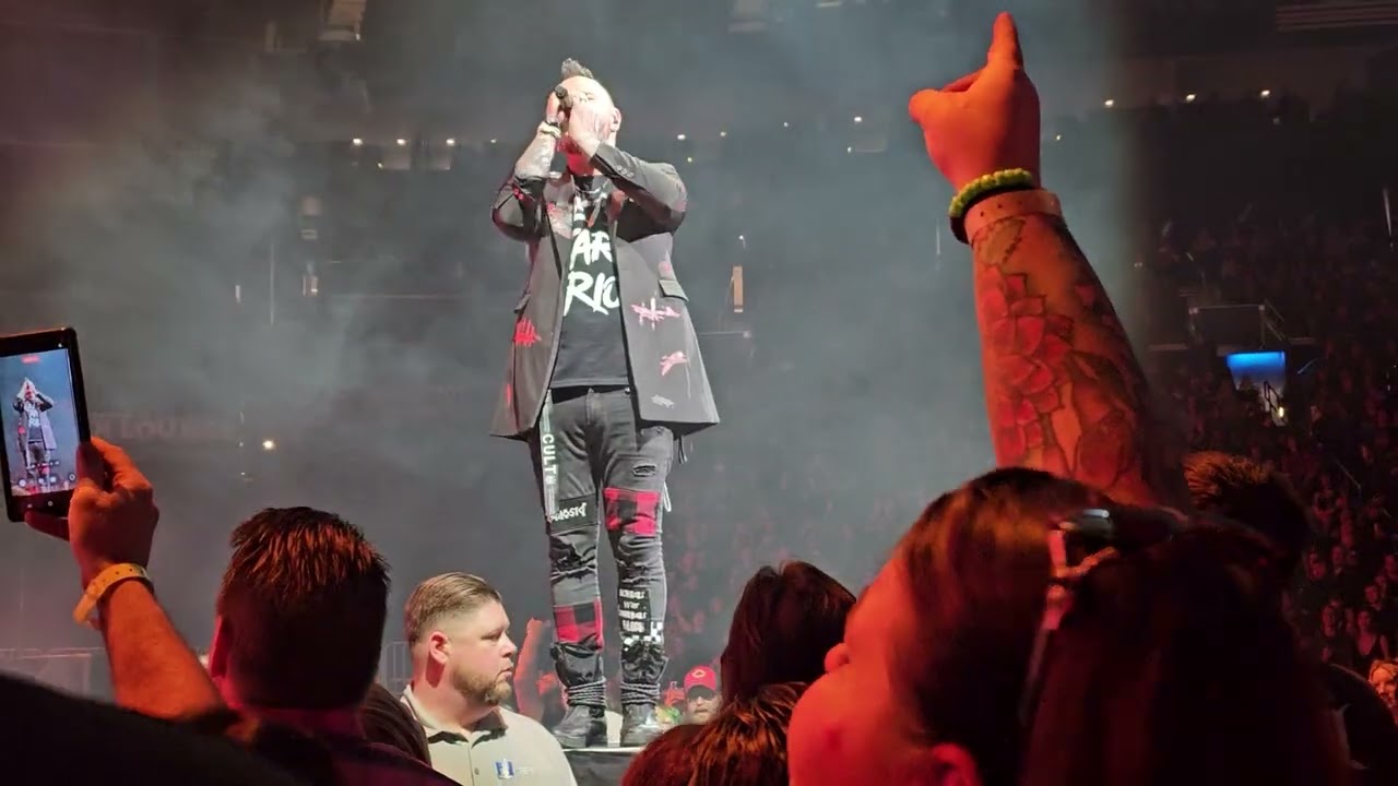 Three Days Grace- Time Of Dying- Live In Columbus OH 