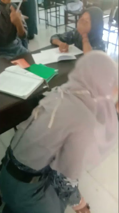 Kira kira siswa cewek ngapain ya..😀 #shorts #short